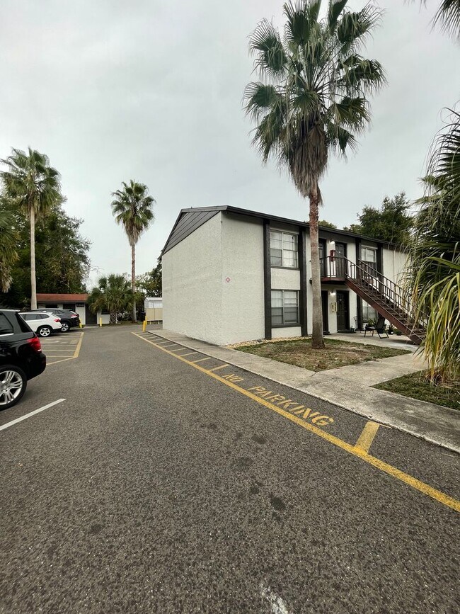 Building Photo - 1347 Baywatch Loop