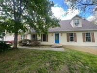 Building Photo - Stunning 3 Bedroom Home with Barn and Over 3 Acres!