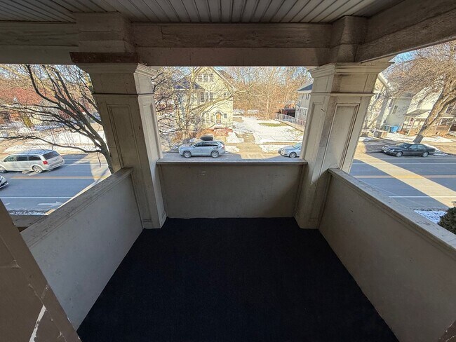 Building Photo - 1732 St Paul St