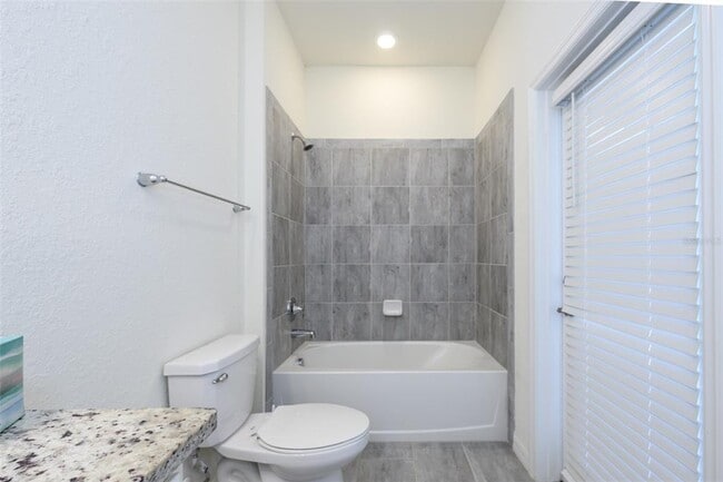 Building Photo - 15145 Spanish Point Dr