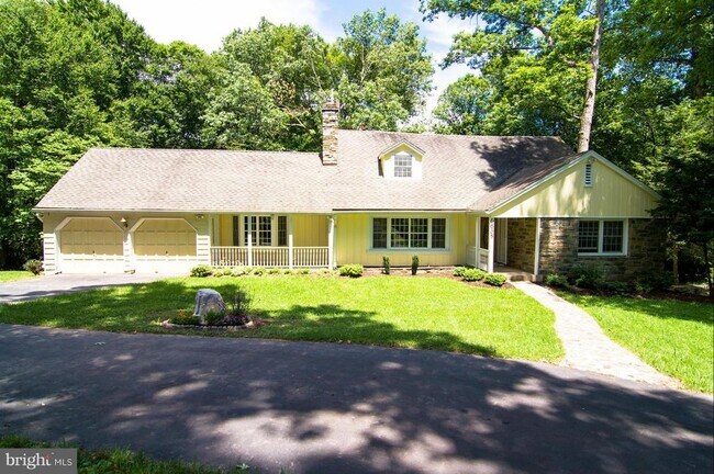 Building Photo - 6638 Holland St