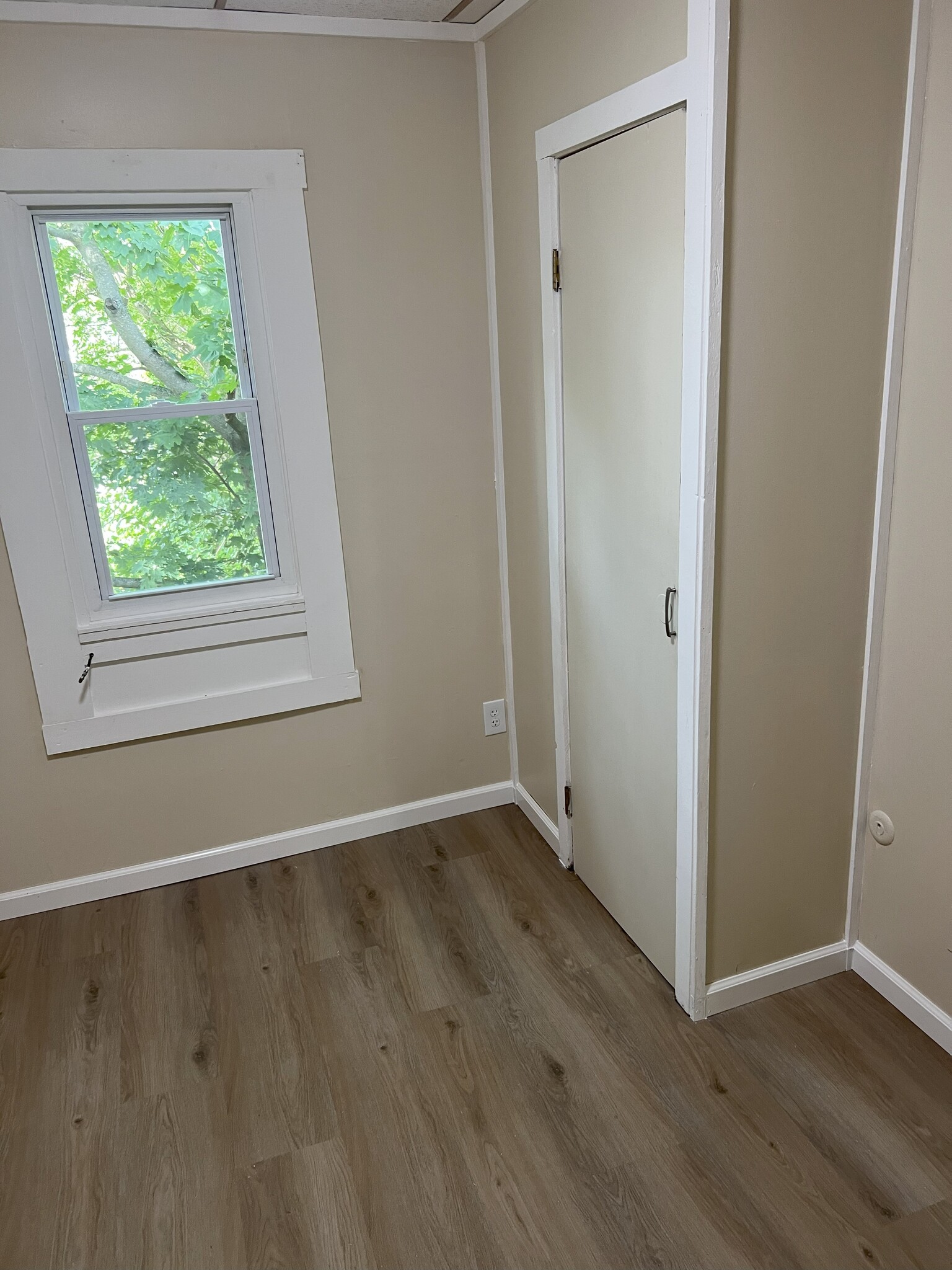 Bedrooms - 122 Dewey avenue