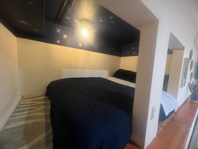 Bed loft - 8420 Lookout Mountain Ave