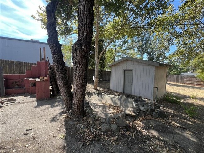Building Photo - 4741 San Juan Ave