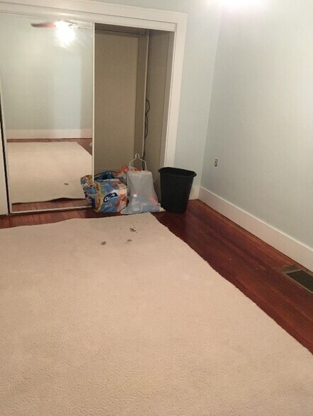 Building Photo - 240 Highland Ave