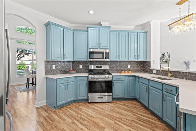 Building Photo - 4224 Las Brisas Dr