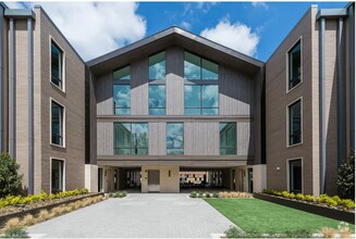 Building Photo - 3525 Normandy