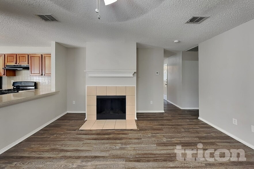Building Photo - 7109 Galveston Dr