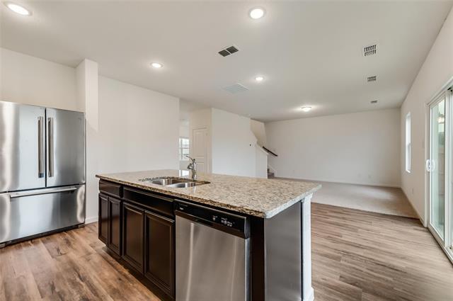Building Photo - 828 Peach Tree Ln