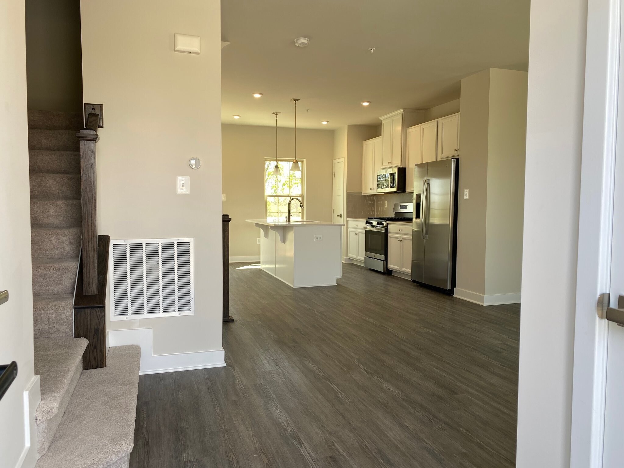 Building Photo - 7155 Bodkin Wy