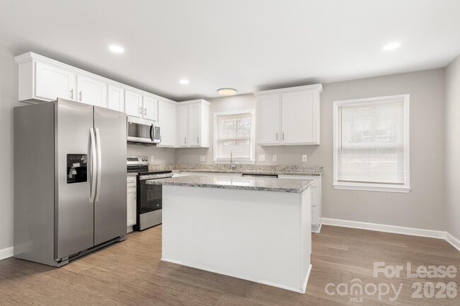 Building Photo - 11805 Harrisburg Rd