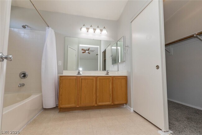 Building Photo - 4515 Grotto Ct