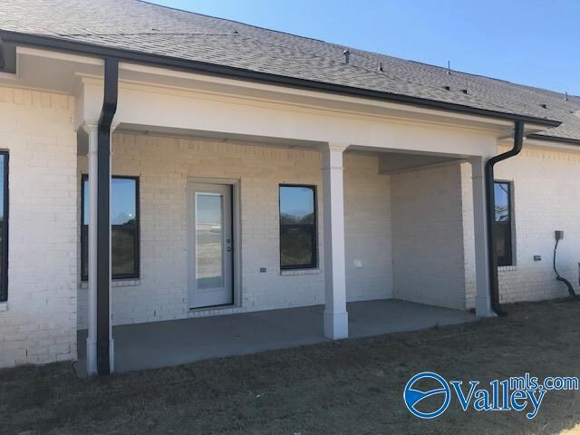 Building Photo - 161 Rugby Dr