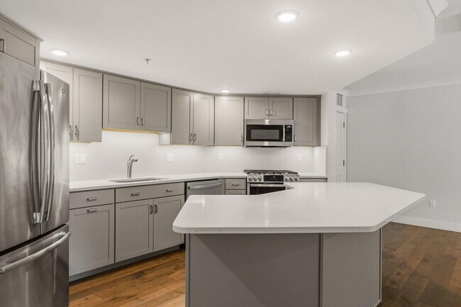 Building Photo - 150 US-1 BYP
