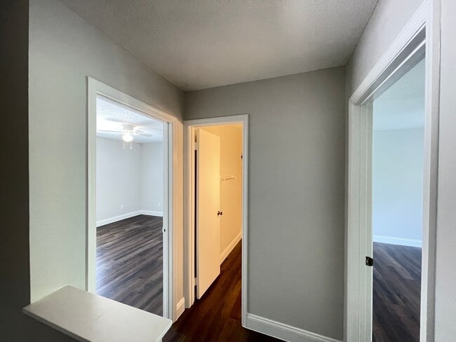 Building Photo - 7800 Fernbrook Way