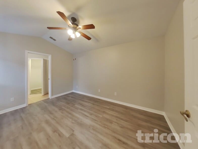 Building Photo - 14930 Deer Meadow Dr