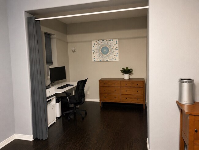 Building Photo - 3062 Roia Ln