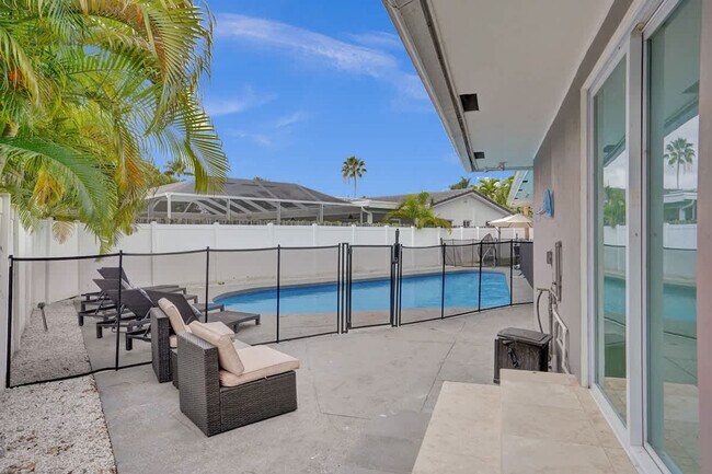 Building Photo - 1000 Diplomat Pkwy