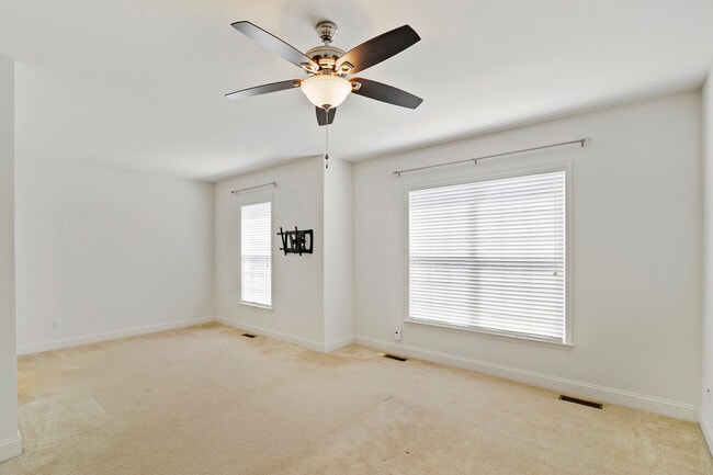 Building Photo - 609 Olde Field Dr