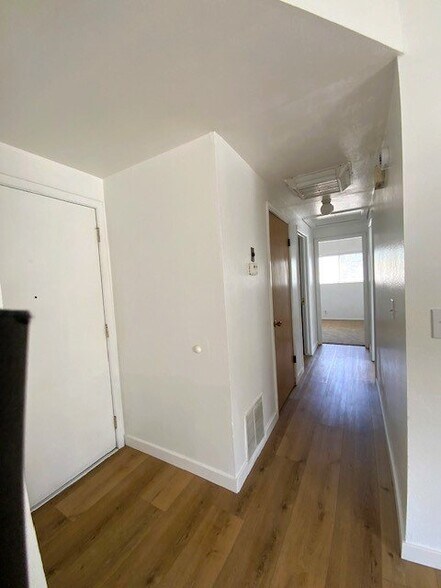 Building Photo - 3538 Parkway Blvd