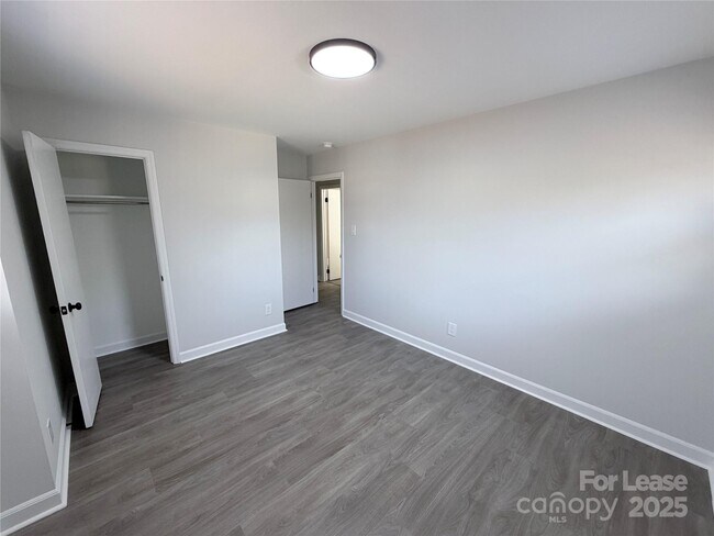 Building Photo - 6207 Eagle Peak Dr