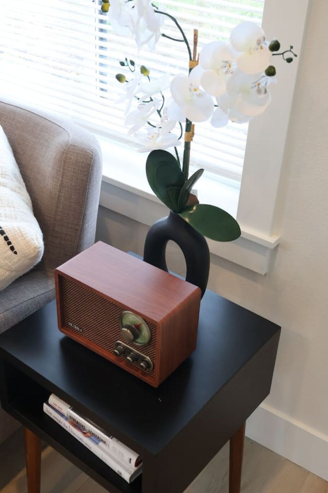 Building Photo - 204 E 35th St