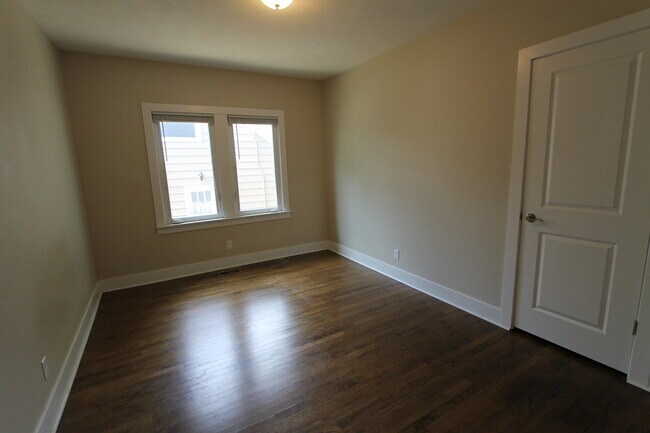 Building Photo - Dreamy 3 Bedroom house in Midtown