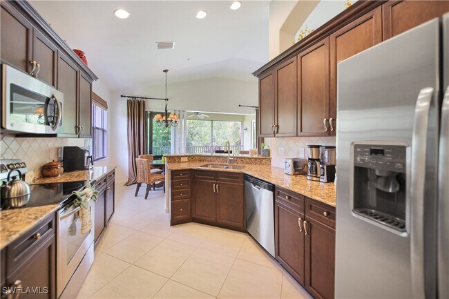 Building Photo - 6641 Alden Woods Cir