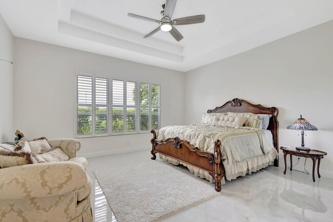 Building Photo - 10891 Fairmont Village Dr