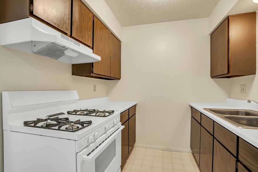 Building Photo - Chippewa Village Apartments – Convenient Living in Beaver Falls, PA