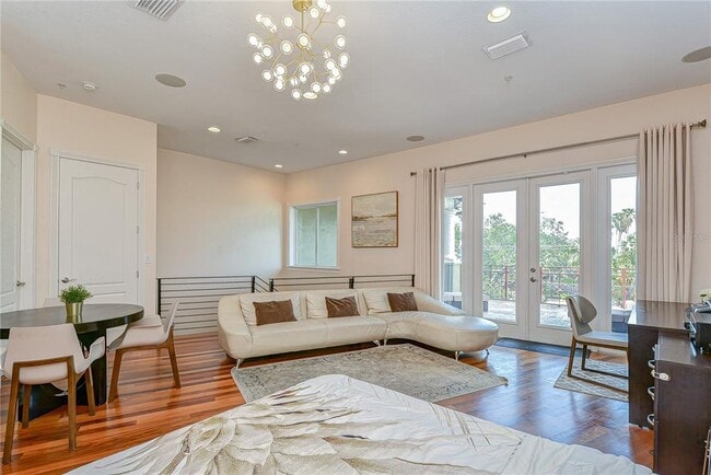 Building Photo - 4907 Bayshore Blvd