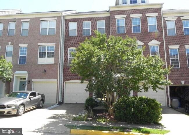 Primary Photo - 11453 Log Ridge Dr