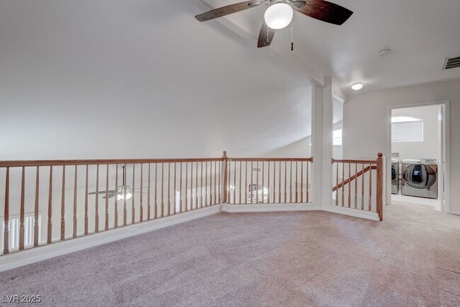 Building Photo - 8753 Country View Ave