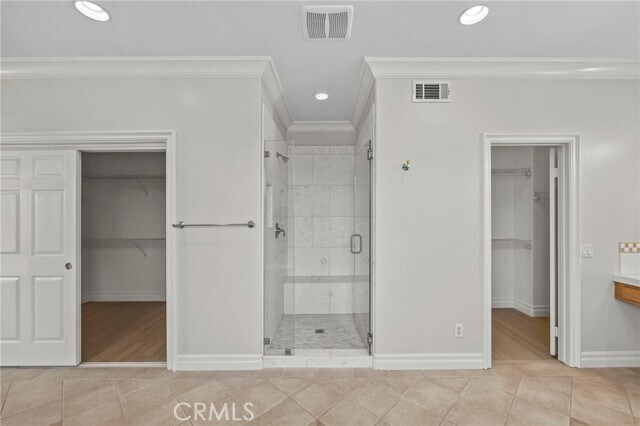 Building Photo - 5050 Stone Ridge Dr
