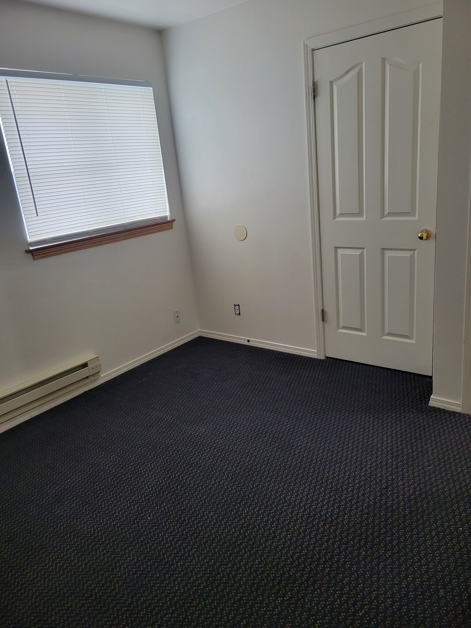 Building Photo - 2120 Stace St