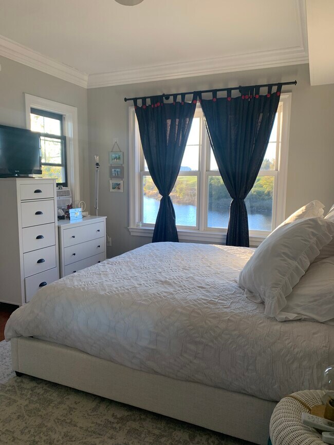 Building Photo - 71 Osborne Ave