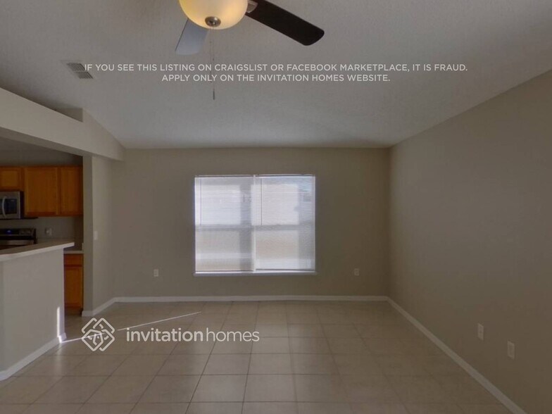 Building Photo - 12636 Lake Vista Dr