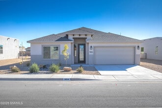 Building Photo - 3614 Paragon St