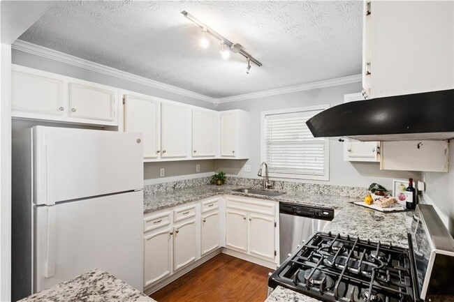 Building Photo - 304 Natchez Trace