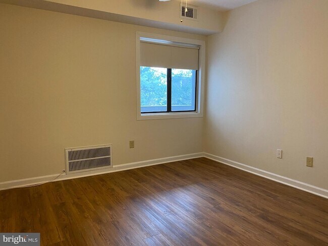 Building Photo - 20 Dougherty Blvd