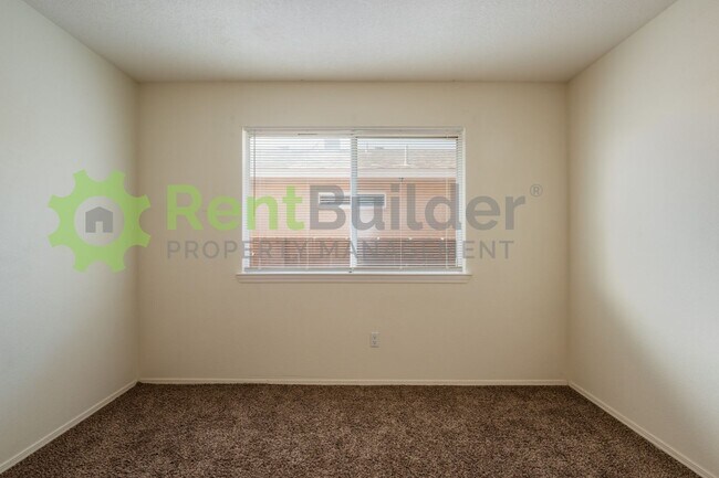 Building Photo - CALL US TODAY AT (505) 808-6467 TO SCHEDUL...
