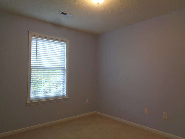 Building Photo - 509 Brickstone Dr