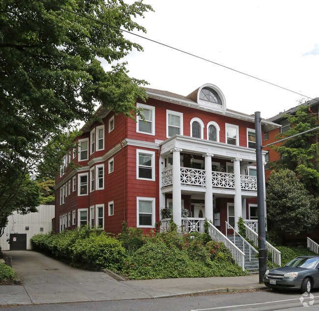 Primary Photo - Hidwell Apartments