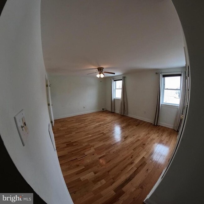 Building Photo - 2620 Taunton St