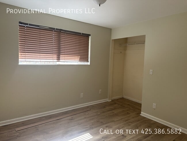 Building Photo - 20709 36th Ave W