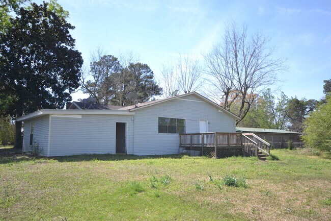 Building Photo - 412 West University