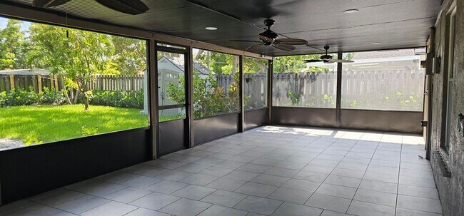 Building Photo - 4300 Purdy Ln