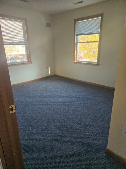 Building Photo - 409 S Pugh St