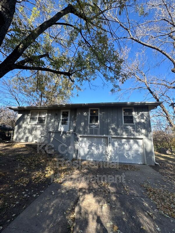 Building Photo - 218 SW 19th St