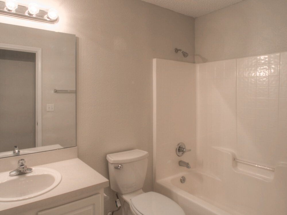 Building Photo - 7317 Ironside Dr E